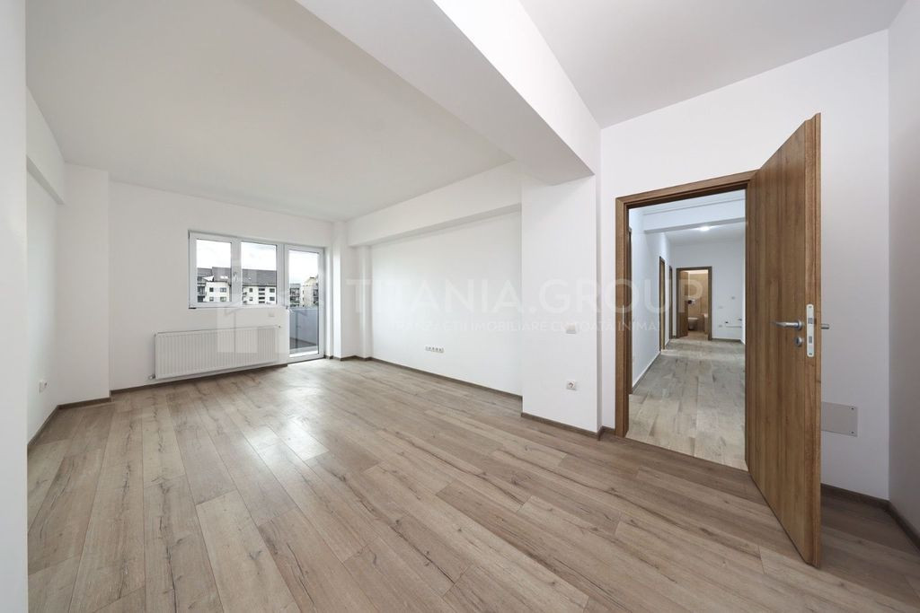 Apartament 3 camere decomandat, 2 bai, parcare