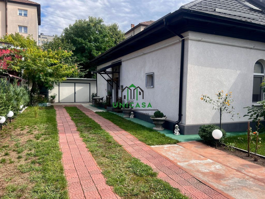 Casa 5 camere/Oras Rm Valcea