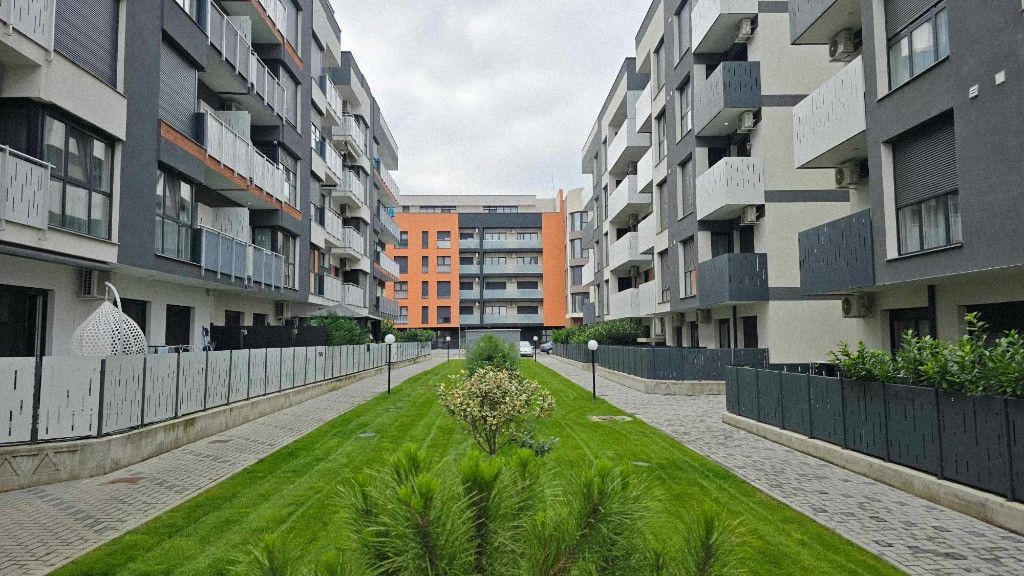 Apartament 3 camere de închiriat, AES Residence, str. Ceyrat