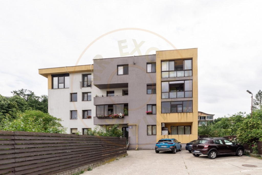 Apartament 2 camere decomandat + Gradina + loc de parcare