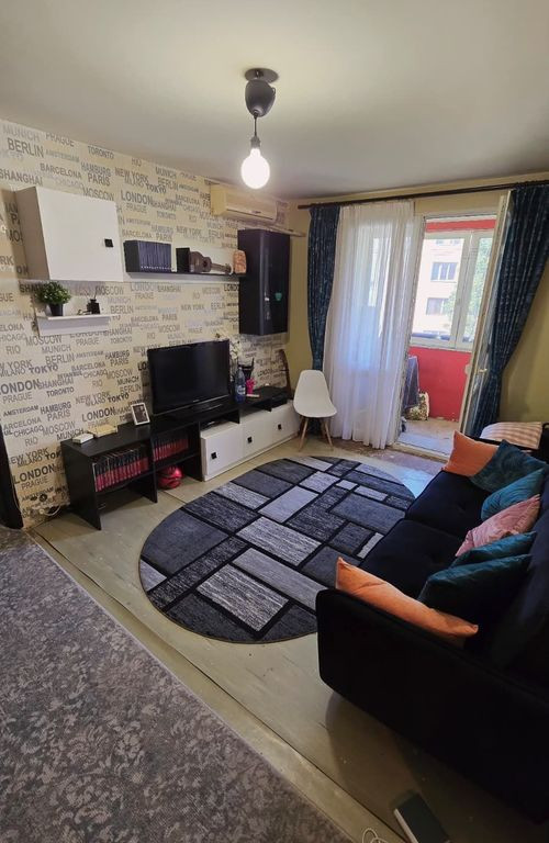 Metrou Titan 2 Camere - Liviu Rebreanu