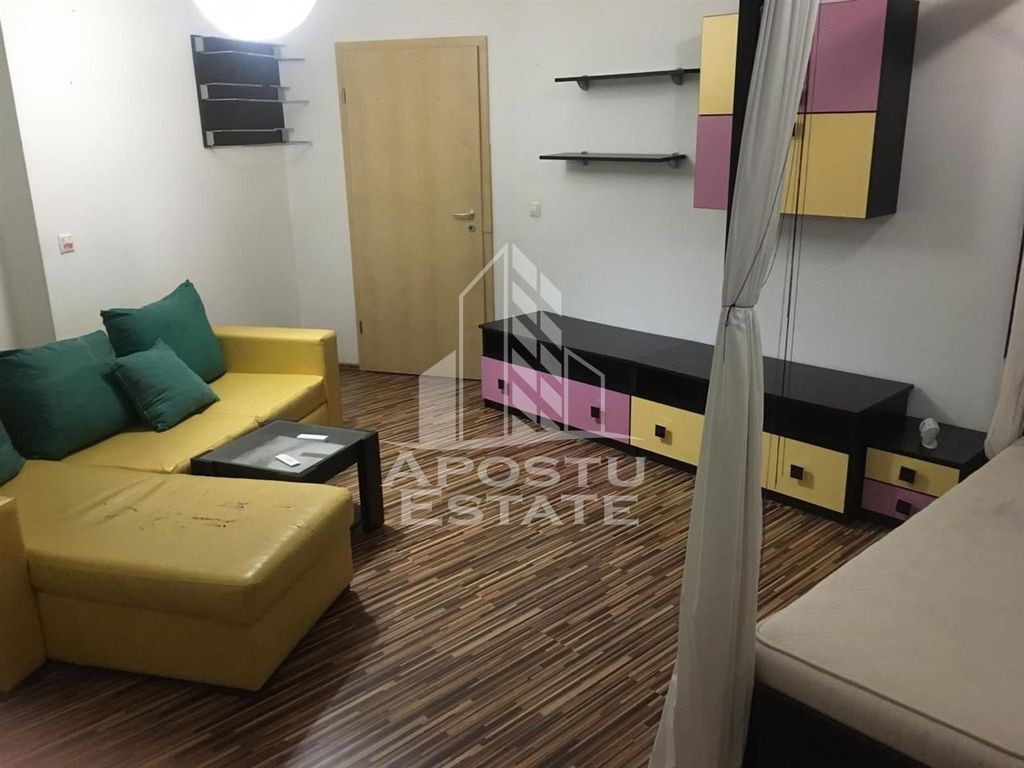Apartament cu o camera open space in zona Aradului