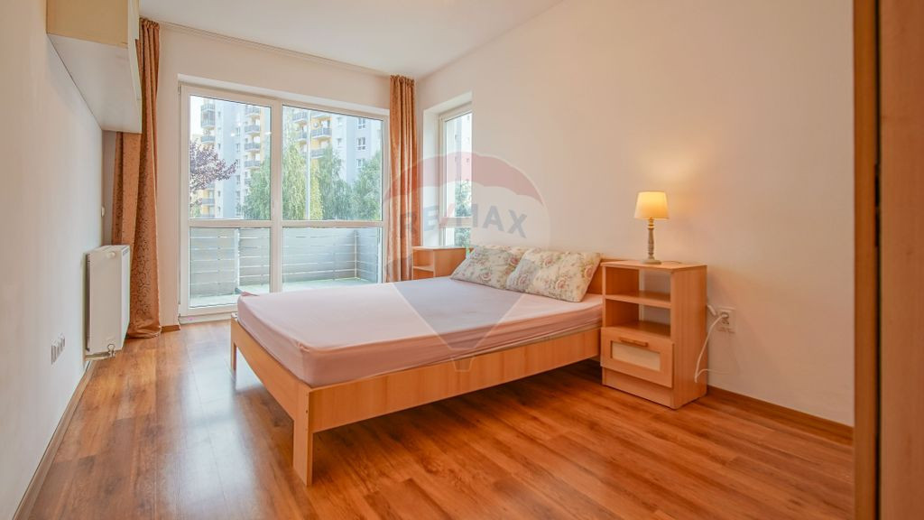 Apartament spațios cu grădină, vedere la munte și pot...