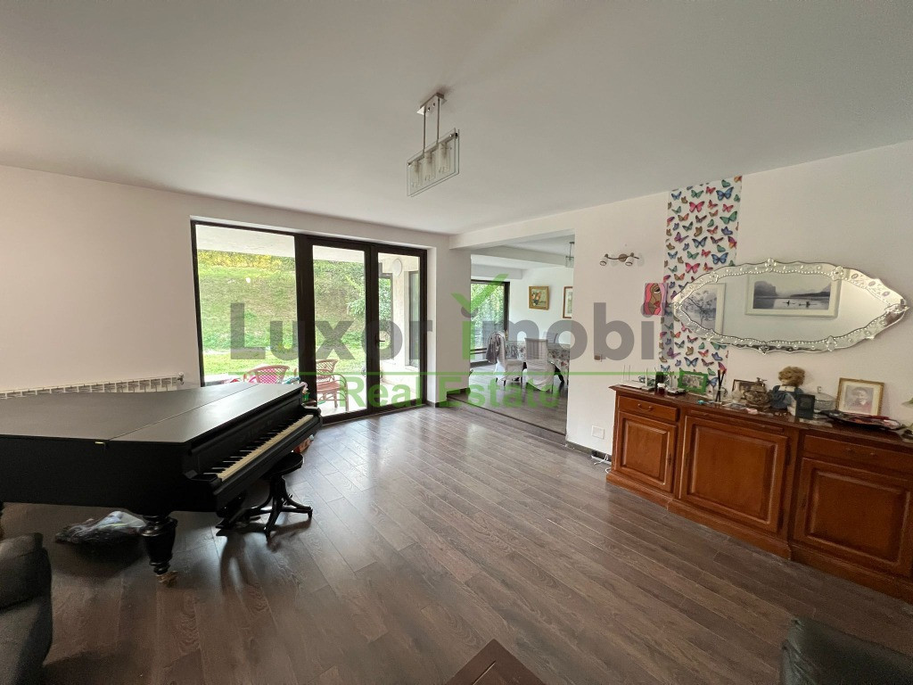 Vilă spațioasă P+E+M în cartier Domenii – Bucium, Iași | Teren 800 mp