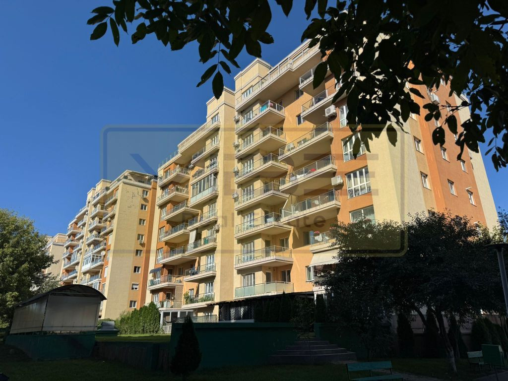 Apartament 3 camere 2 bai Tatarasi Green Park