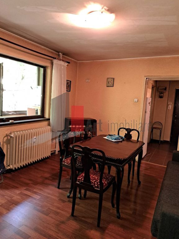 Vânzare apartament 4 camere decomandat Bd. Brâncoveanu