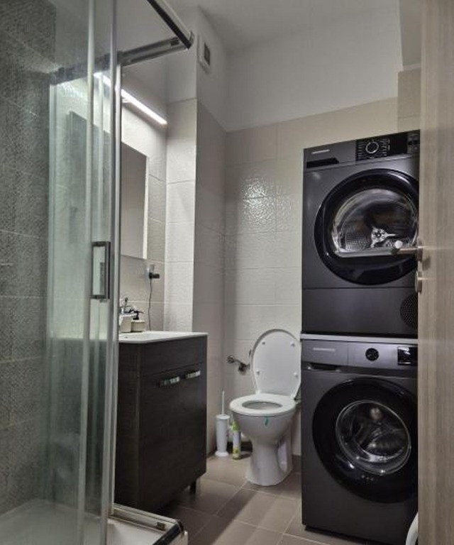 Calea calarasilor muncii bloc nou etaj 4