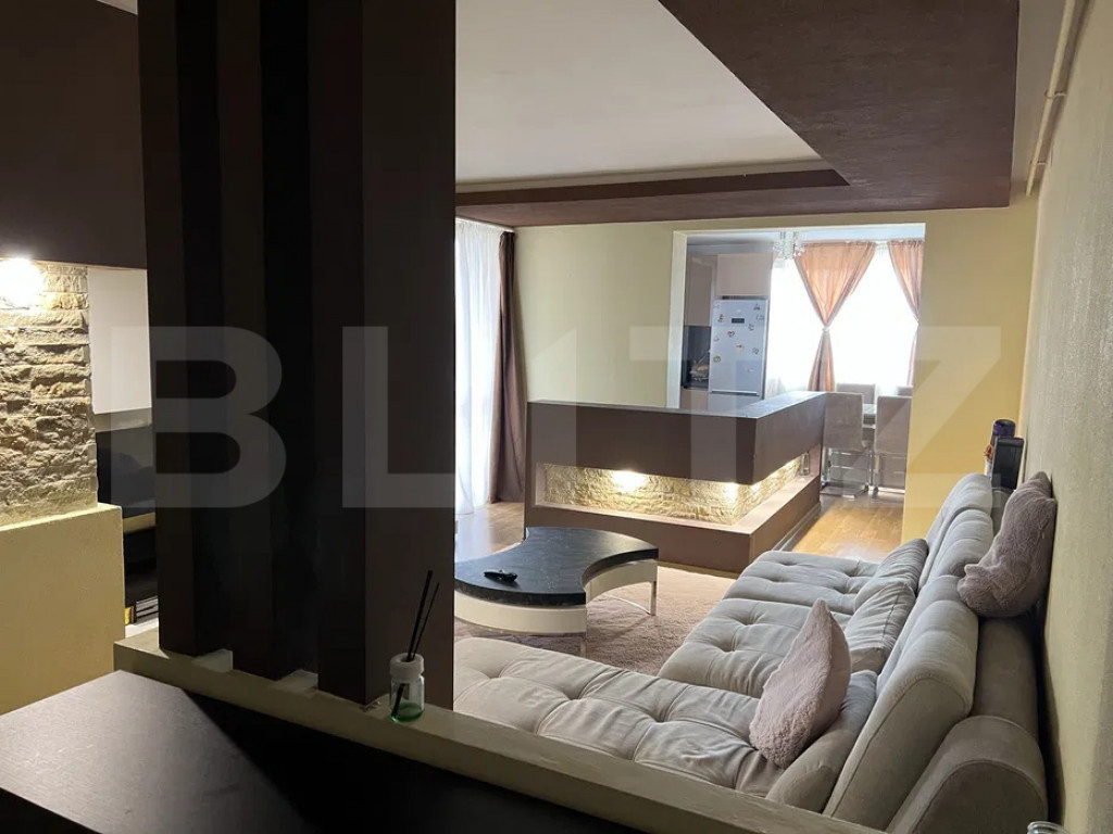 Vand apartament cu 2 camere, et. 1/4, Unirii