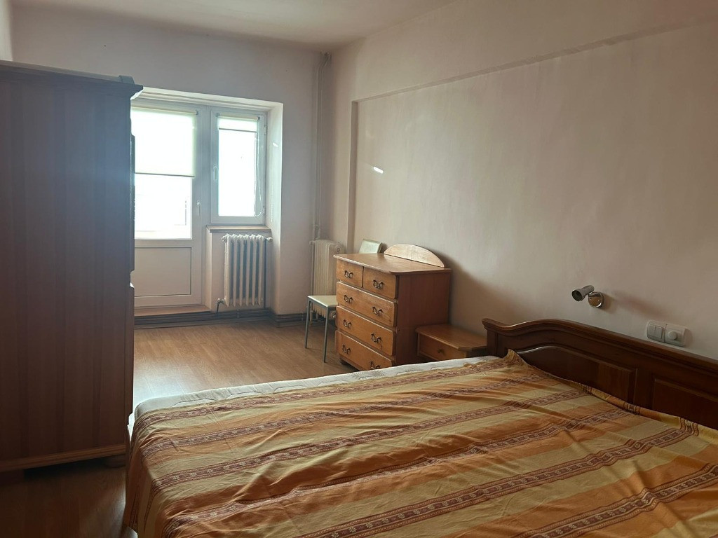 Ap. 3 cam decomandat - GARĂ, acces facil Univ. Al. Ioan Cuza