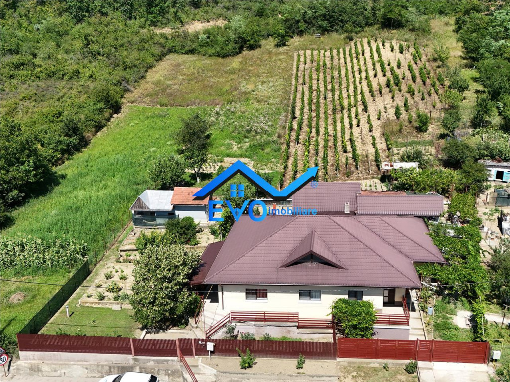 Casa de cu teren 1000 mp, Uricani, Miroslava, Iasi, Fara co