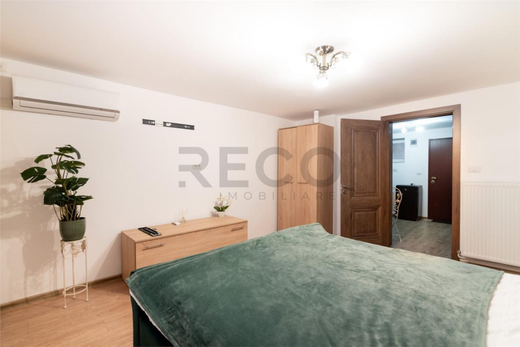 RECO . Studio Ultracentral .