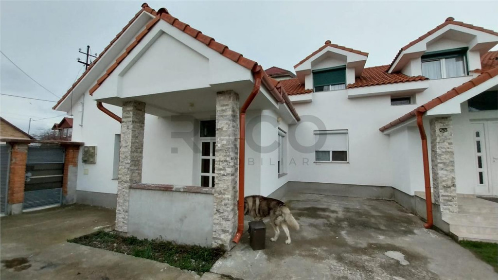 RECO Vila unica in Santion cu teren de 2200mp