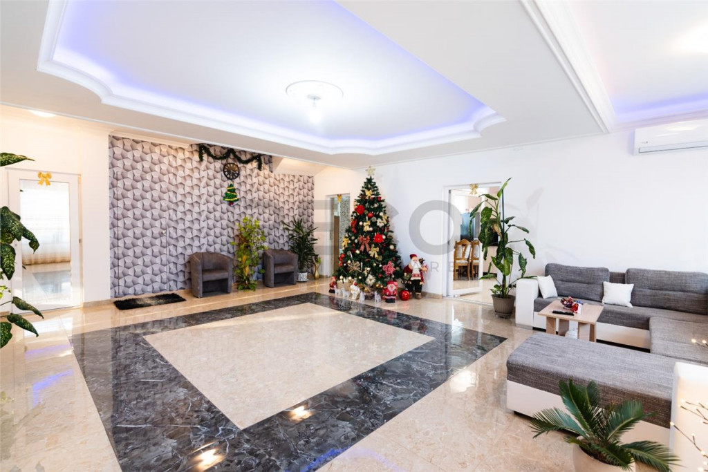 RECO Casa de 4 camere Santandrei