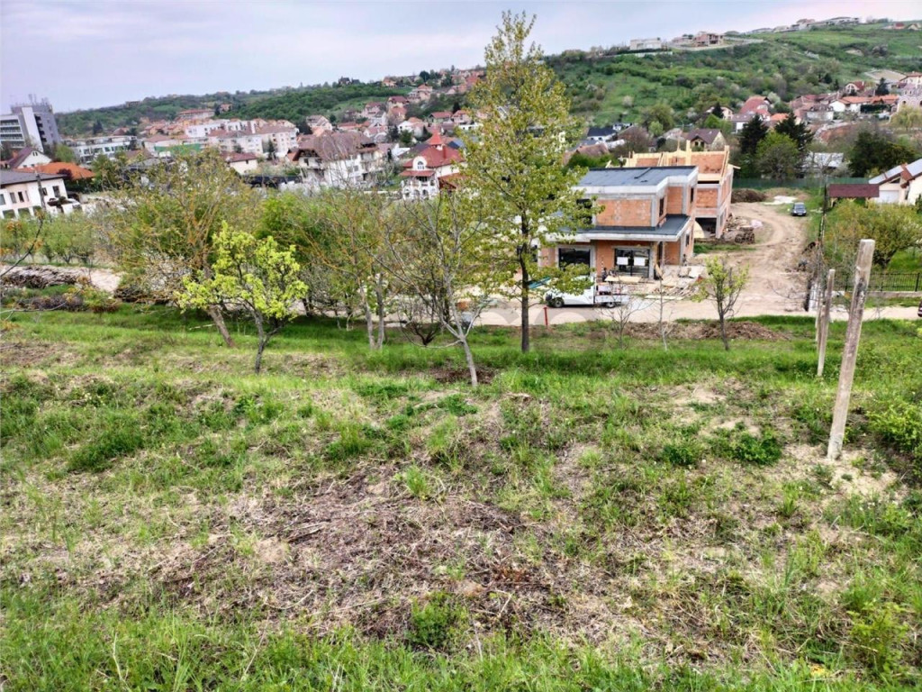 RECO Teren intravilan in Oradea zona Dealuri 850mp cu utilit
