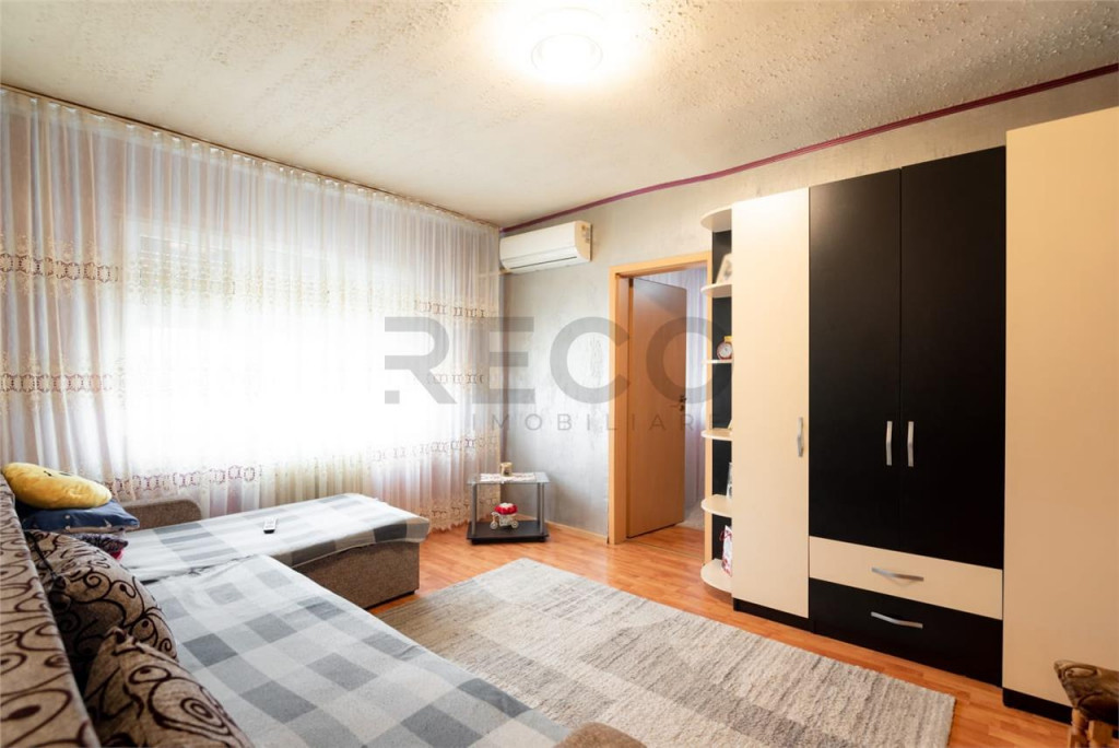 RECO . APARTAMENT 3 CAMERE IOSIA-NORD