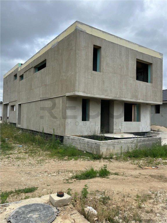 RECO Case cuplate la rosu (P E) Oradea Anexa de locuit