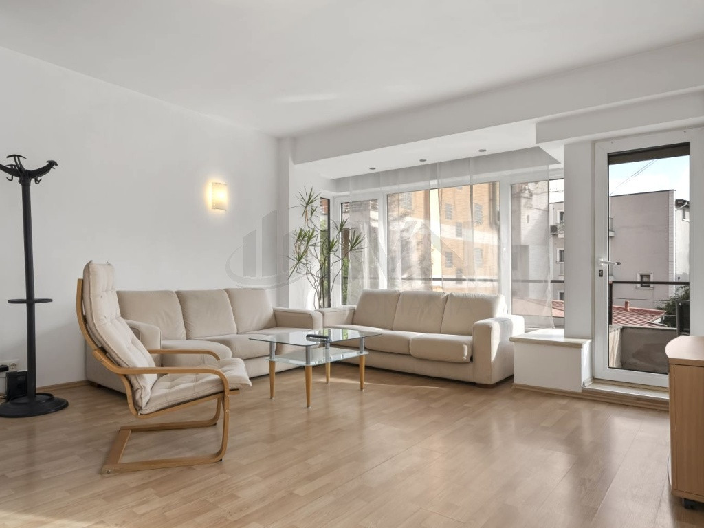 Apartament 3 camere Primaverii