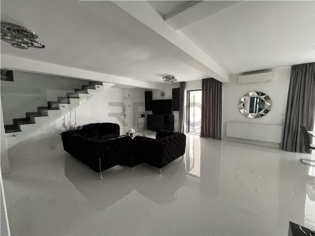 RECO Vila cu piscina interiora - Dealuri Oradea