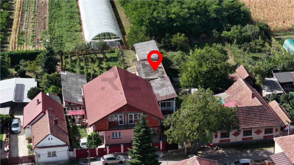 RECO Casa mare de renovat se accepta unele schimb auto