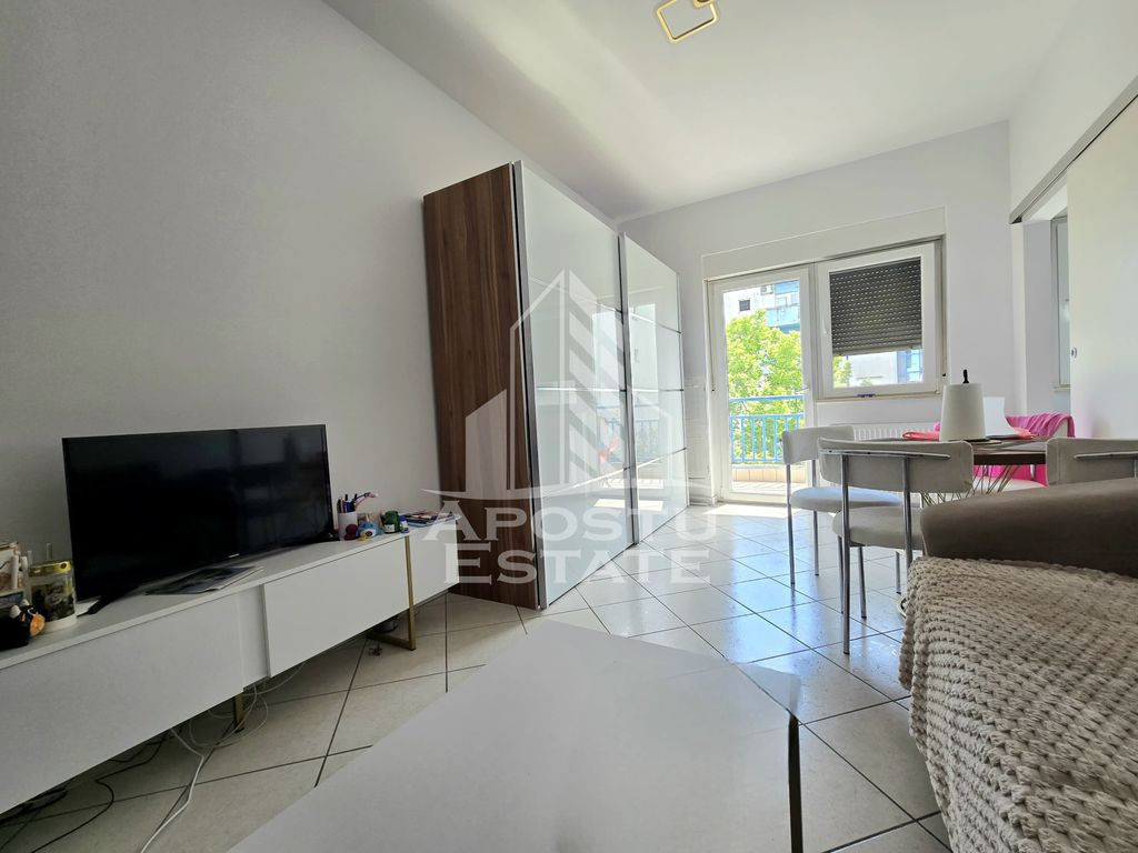 Apartament decomandat, 2 camere, loc de parcare subteran,...