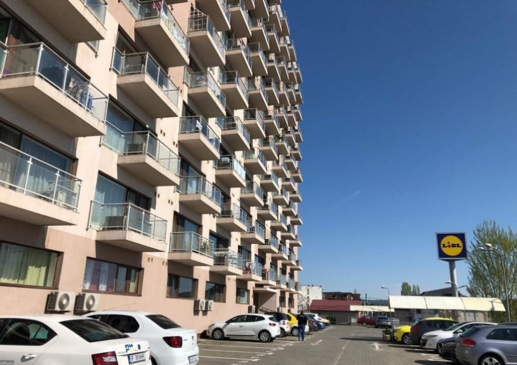 Garsoniera Spatioasa / Rasarit de Soare / Titan / PET FRIEND