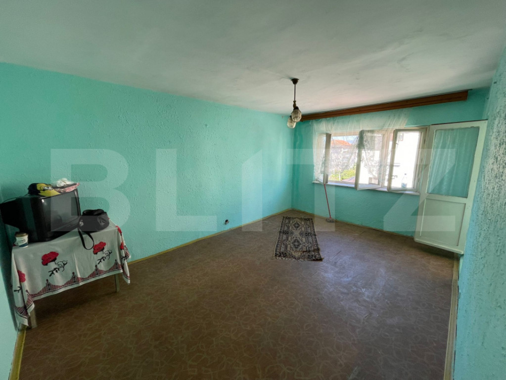 Apartament cu 3 camere, decomandat, 62 mp, Zona Garii