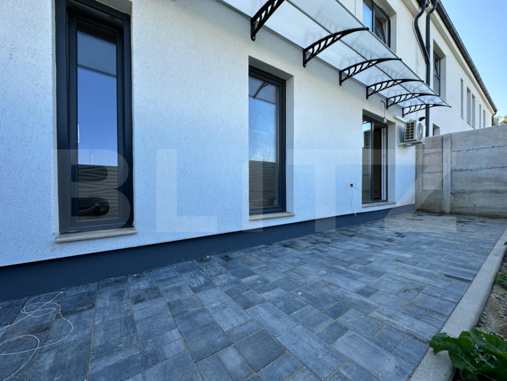 Apartament cu 2 camere de închiriat, cu terasă, garaj și