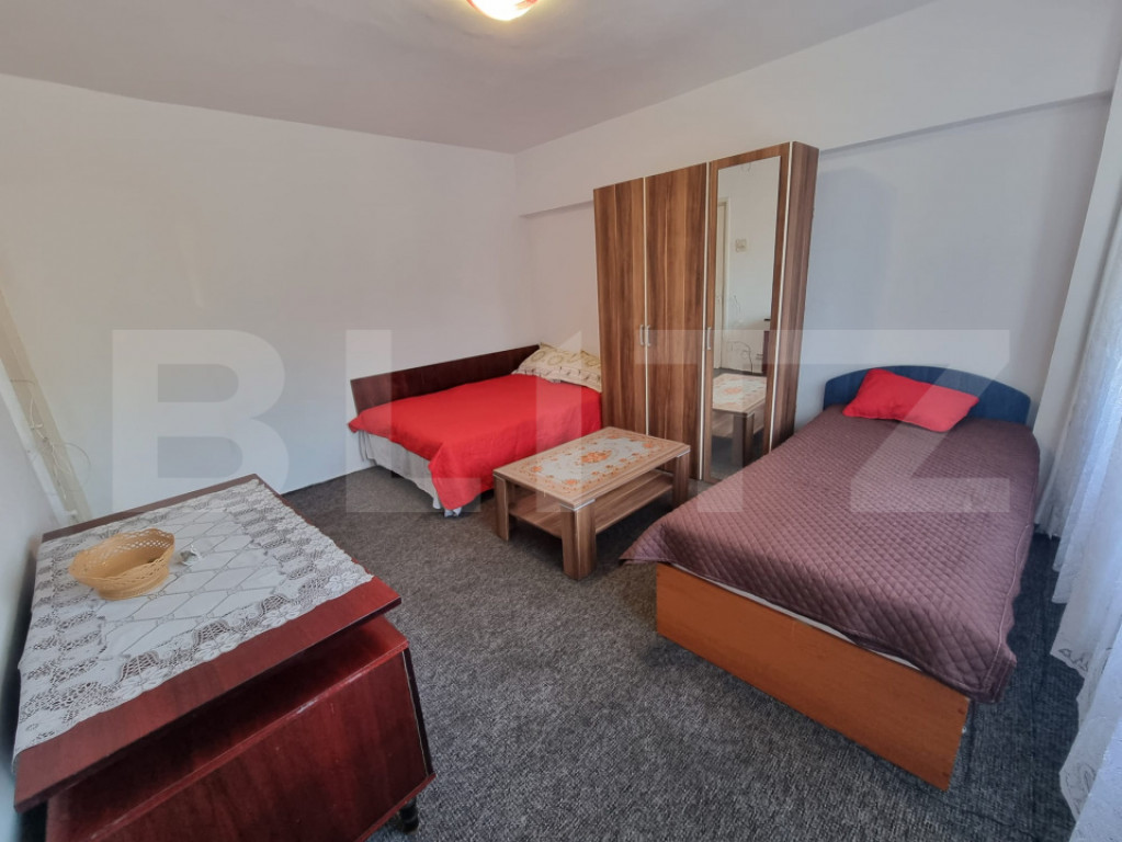 Garsoniera 40 mp, Zona Rovine