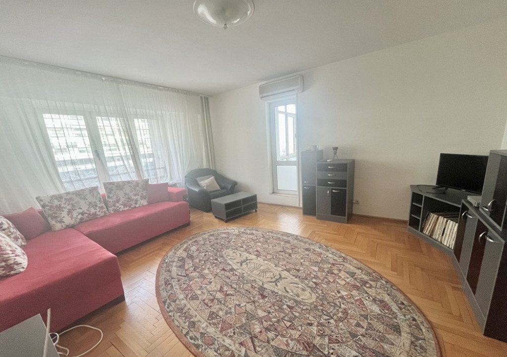 Apartament de 4 camere -Victoriei ( 100 MP )