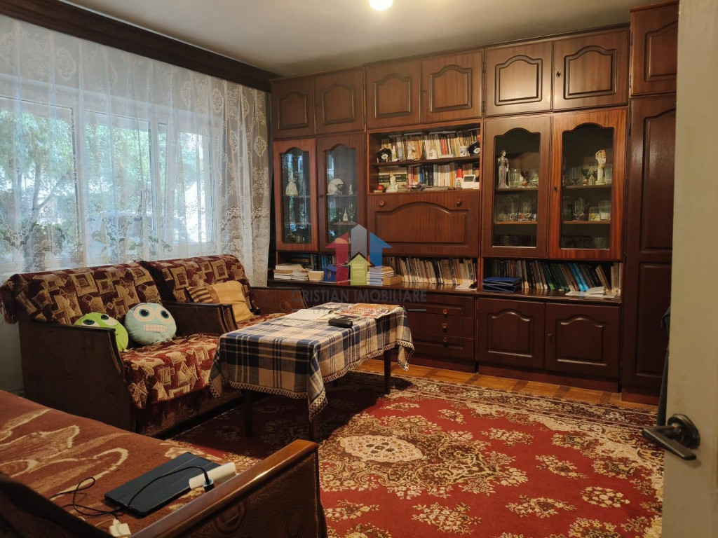 4 camere confort 1 decomandat, 97 mp, parter cu balcon, Buza