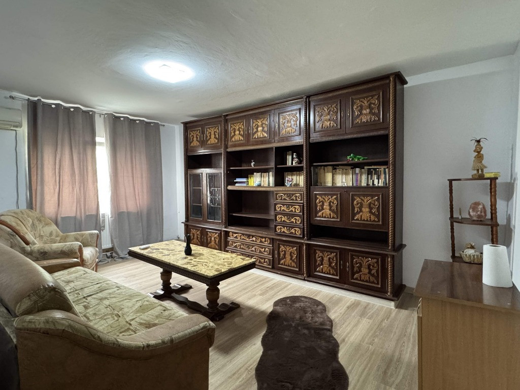 3 cam, decomandat, 2 bai, etaj 3, mobilat+utilat, Cuza Voda