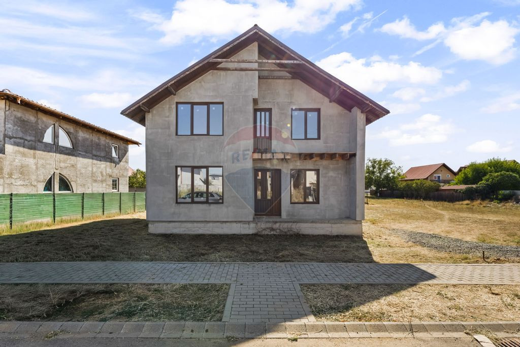 Casă cu 5 camere Sagu