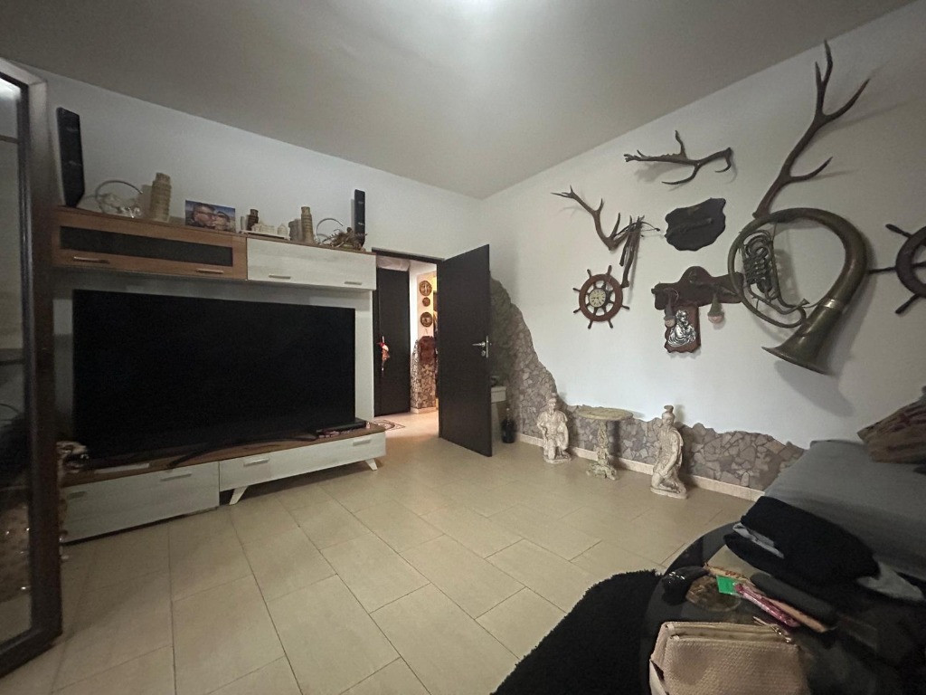 Apart spatios, 3 camere, 2 bai, gradina, parcare, Sanpetru Residence!