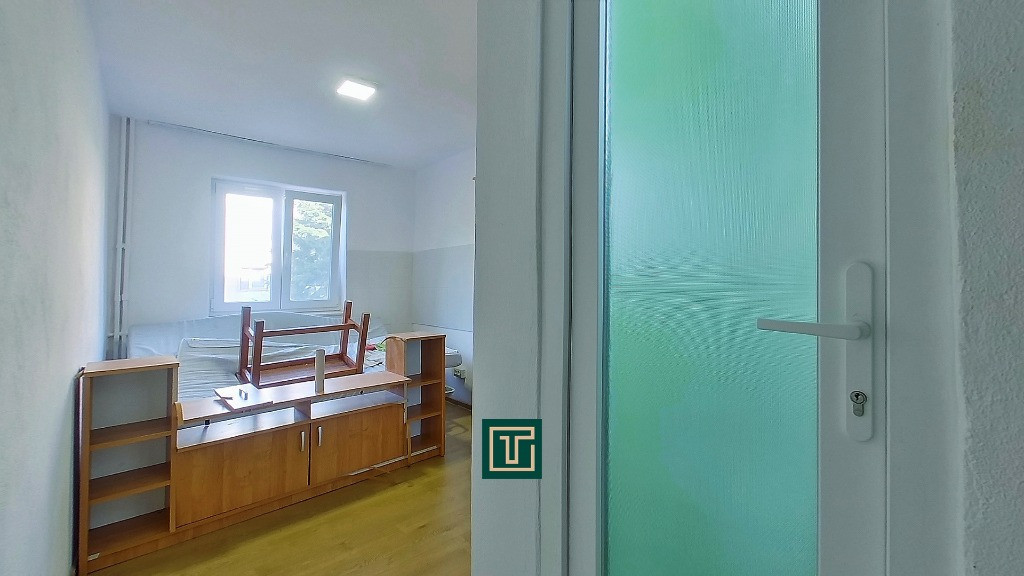 Garsoniera la 100 m de malul Muresului la Boul rosu