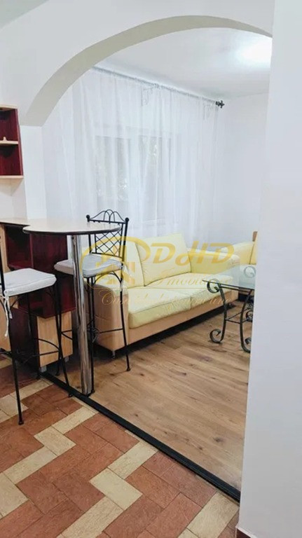 Apartament 2 camere in Podul de Fier