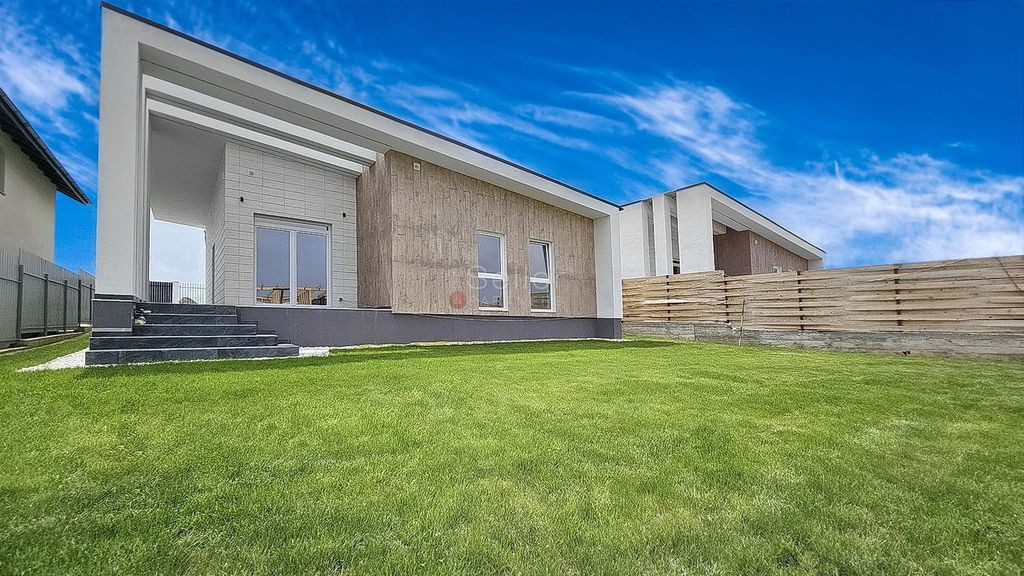 Casa Pe Un Singur Nivel | Monteville Harman