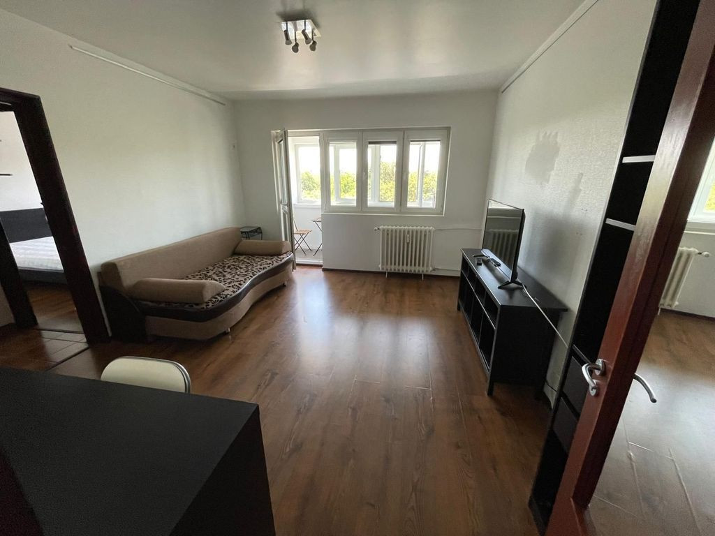 Inchiriez 2 camere Metrou Tineretului