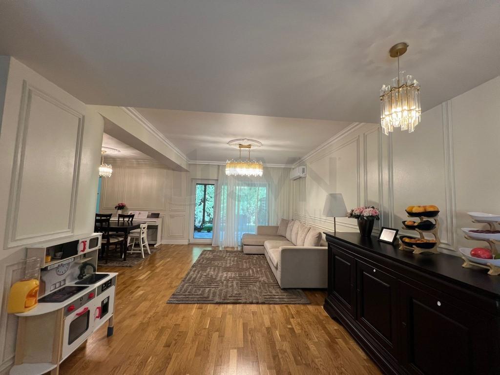 Vila cu Gradina l 5 Camere l CATTED RESIDENCE l 2 Locuri ...