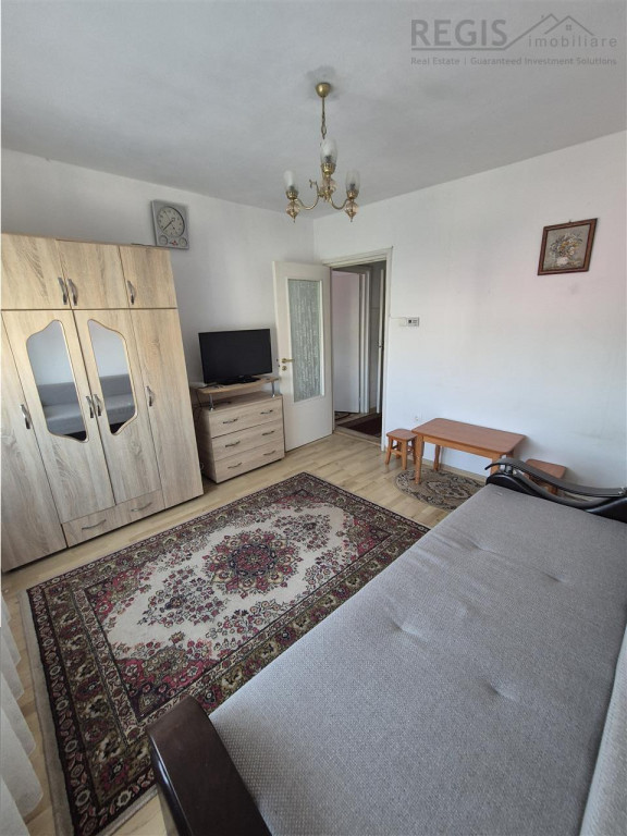 Apartament 2 camere circular - Noua (langa lac)