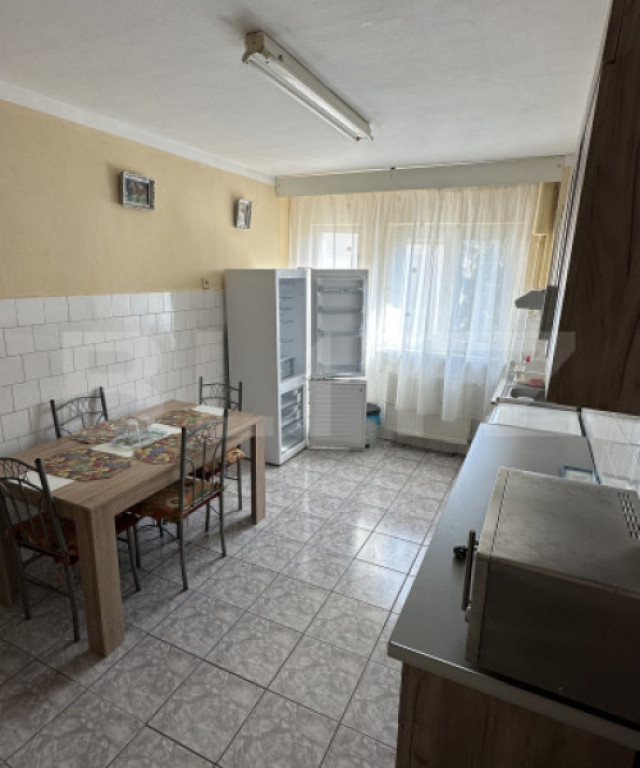 Apartament semidecomandat cu 2 camere, mobilat - Nufarul
