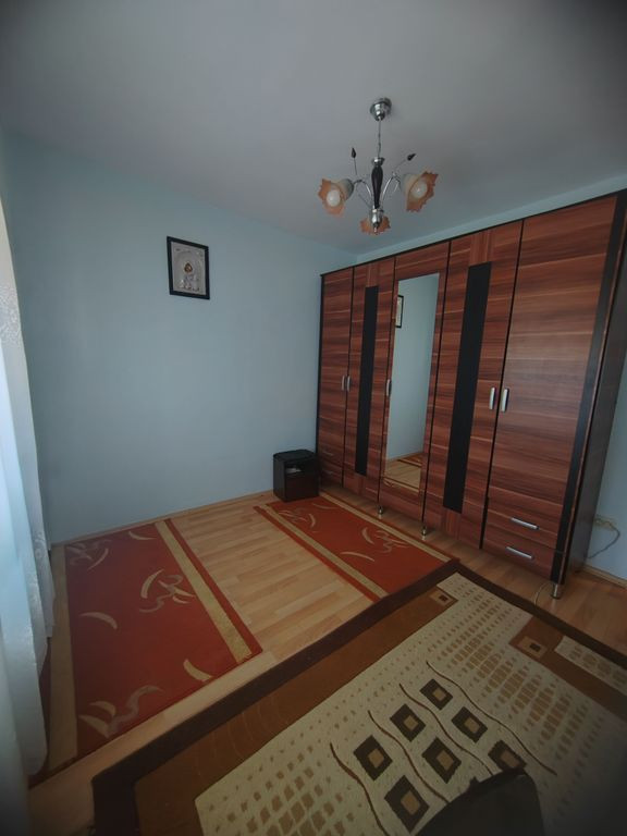 4 camere - zona Han - etaj 1 - lift - 84 mp - balcon