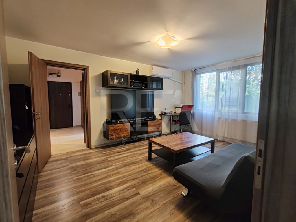 Apartament 3 camere, et 1/4, centrala/ Drumul Taberei