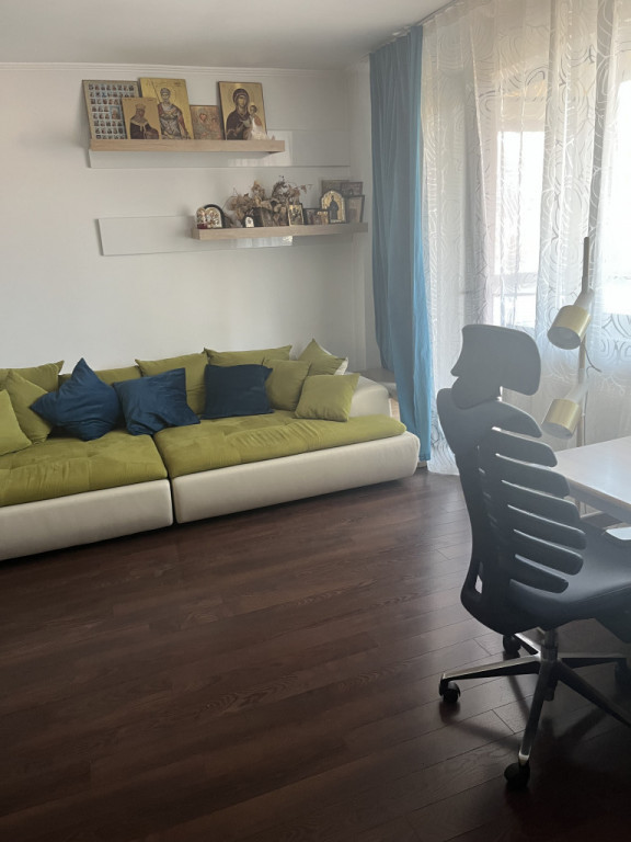 Apartament 3 camere și garaj ultracentral