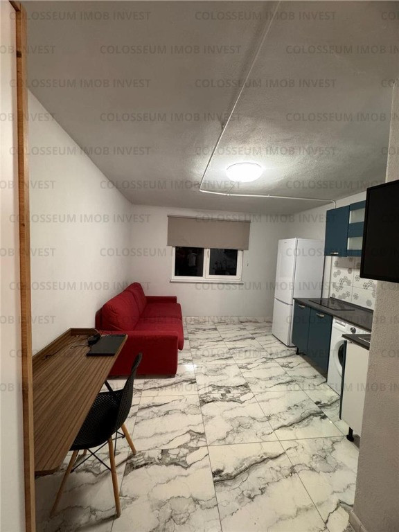 Camera de camin, cu baie si bucatarie - zona Bartolomeu