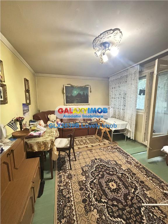 Apartament 4 Camere - Titan - 1 Decembrie - Decomandat