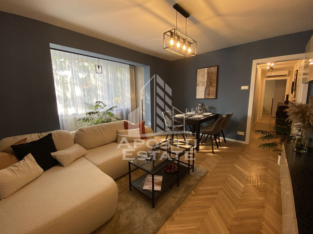 Apartament 3 camere ,prima închiriere , zona circumvalat...