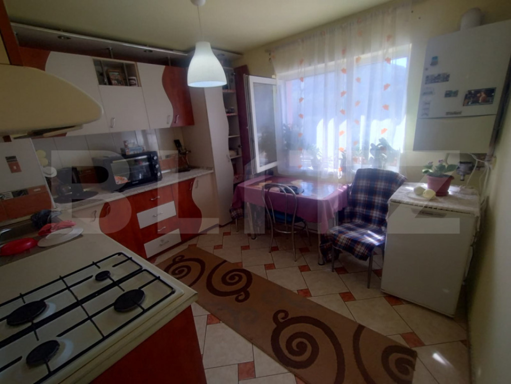 Apartament 2 camere,48mp,decomandat,etaj 3,oras Nasaud,zona