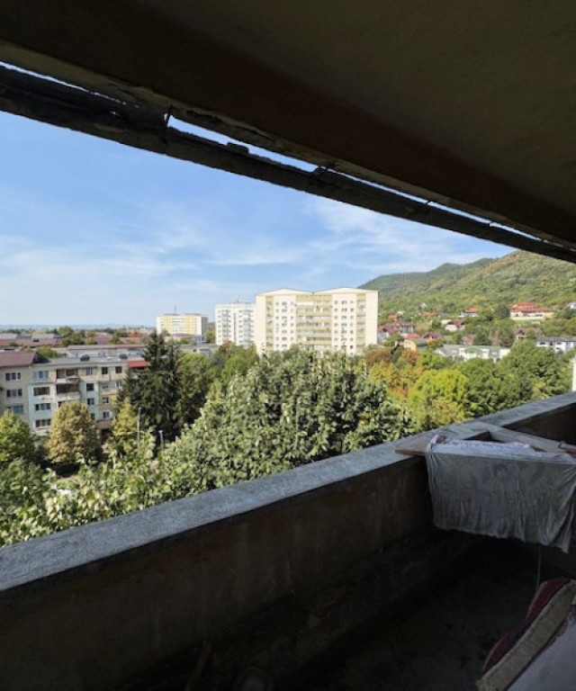 Apartament de vanzare, cu 2 camere semidecomandat, 48 mp, zo