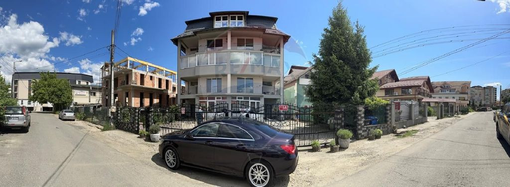 Spațiu / birouri în suprafață de 1200 / 1300 mp teren...