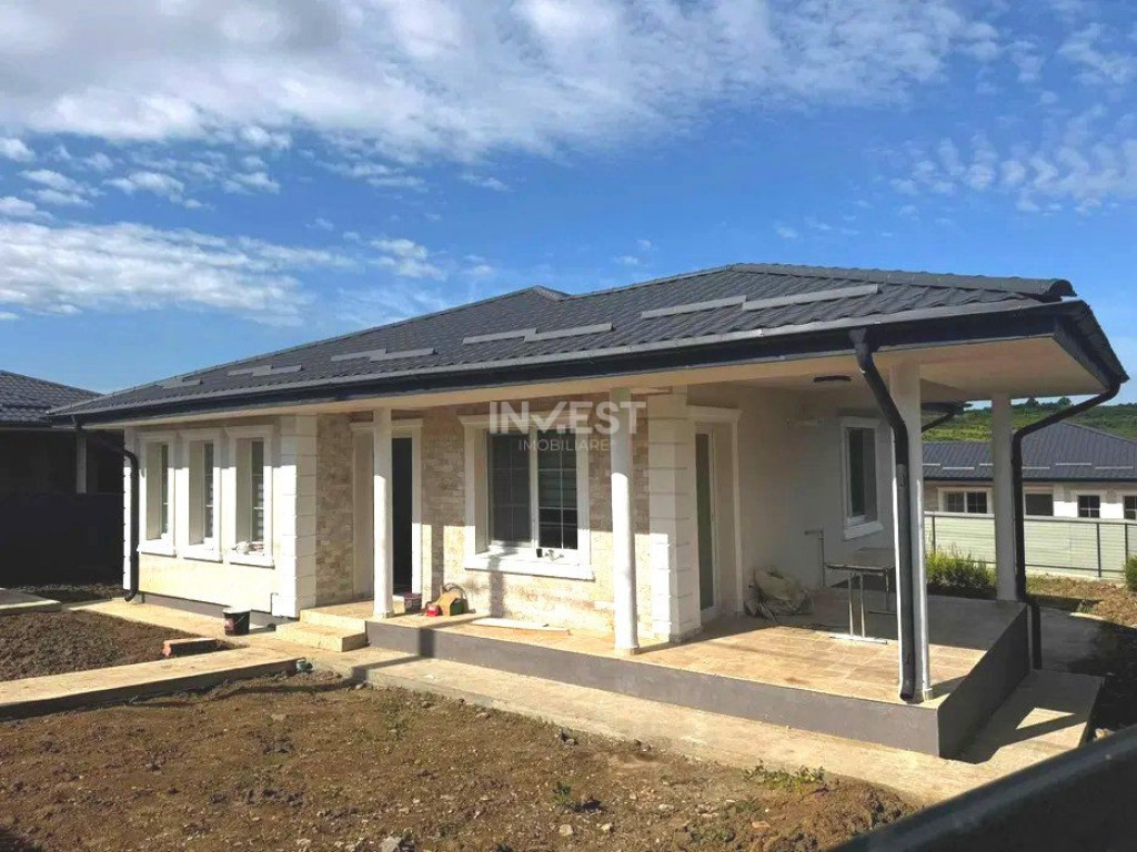 Casă individuală cu 3 camere în Bucium-Vișani *mutare ra